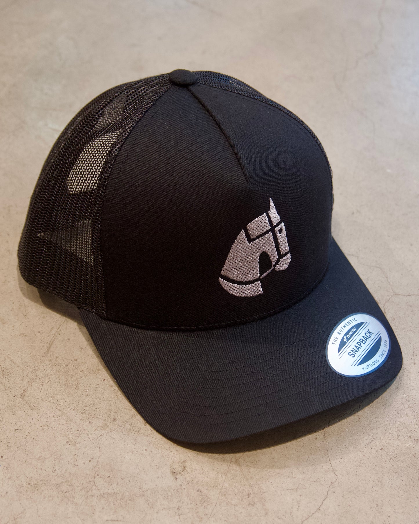 H&H PANEL LOW PRO TRUCKER