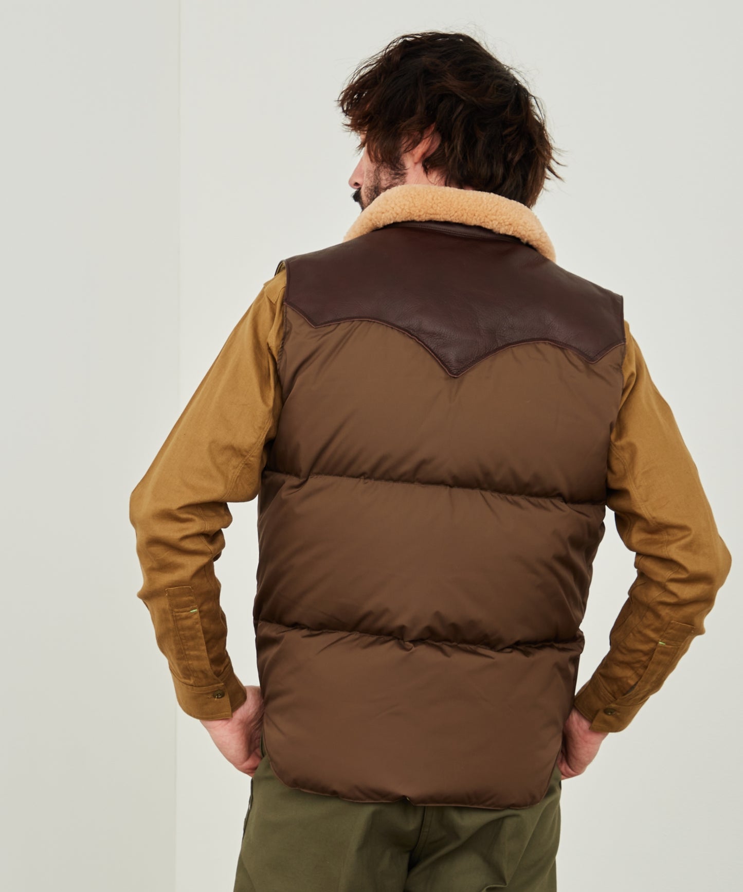 【2024AW】CHRISTY VEST MOCHA